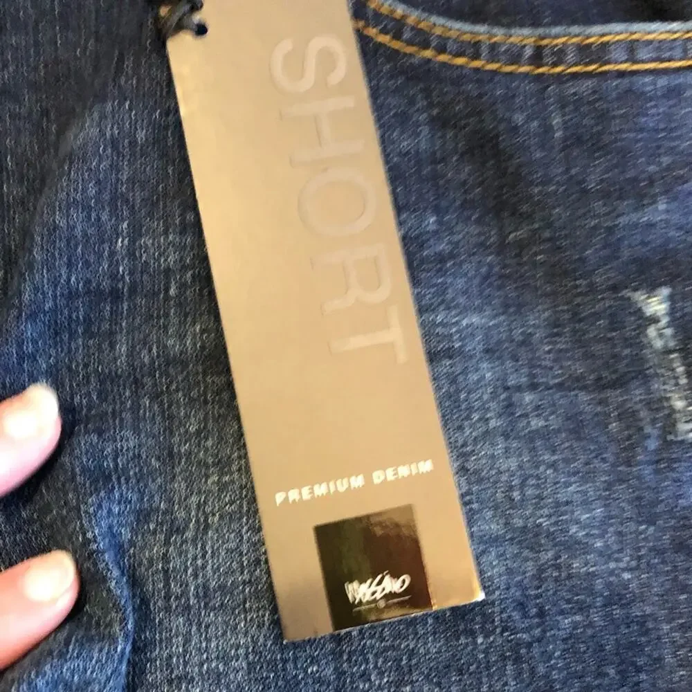 Mossimo boyfriend premium denim shorts size 14 NWT